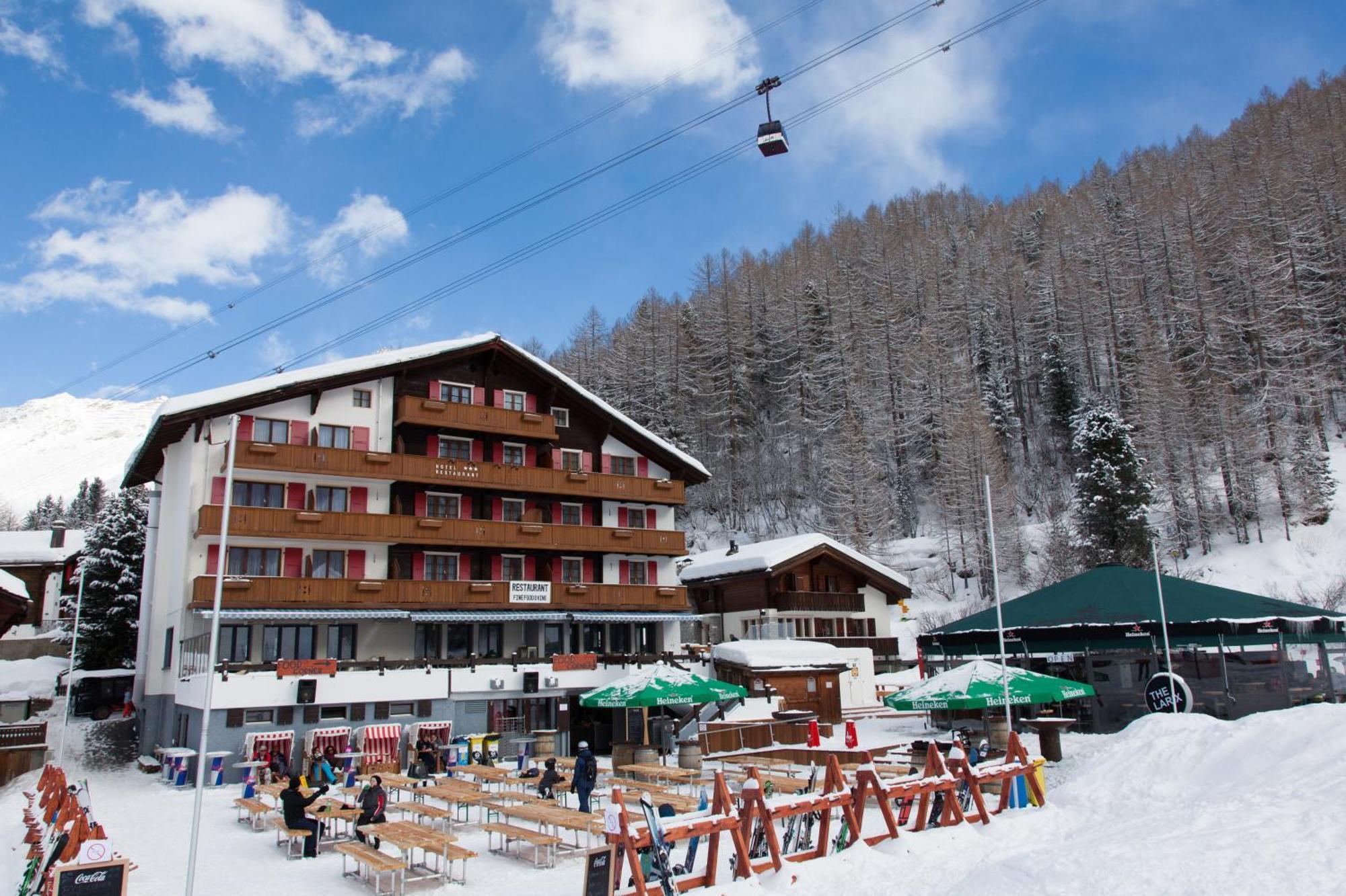 Hotel The Larix Ski-In Ski-Out Saas Fee Extérieur photo