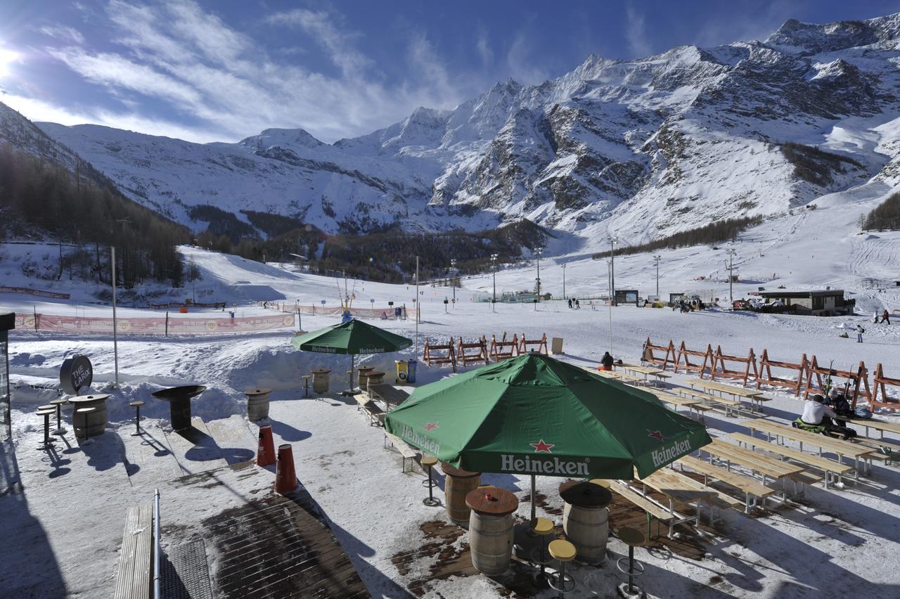 Hotel The Larix Ski-In Ski-Out Saas Fee Extérieur photo